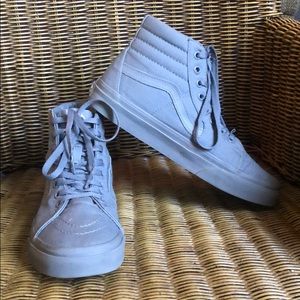 Vans Hightop Shoes * USED LIKE NEW *